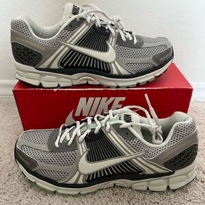 Nike Zoom Vomero 5 Women's Size Cobblestone Shoes